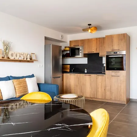 Cosy & Chic Sea & Lagoon View Garage Parking Διαμέρισμα *