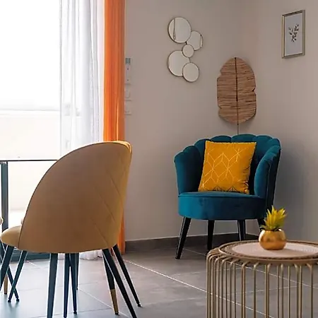 Cosy & Chic Sea & Lagoon View Garage Parking *