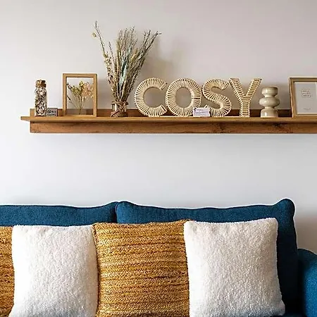 Cosy & Chic Sea & Lagoon View Garage Parking *