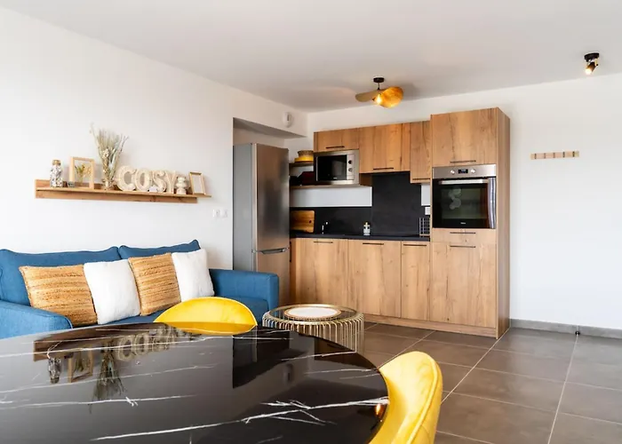 Cosy & Chic Sea & Lagoon View Garage Parking Διαμέρισμα *