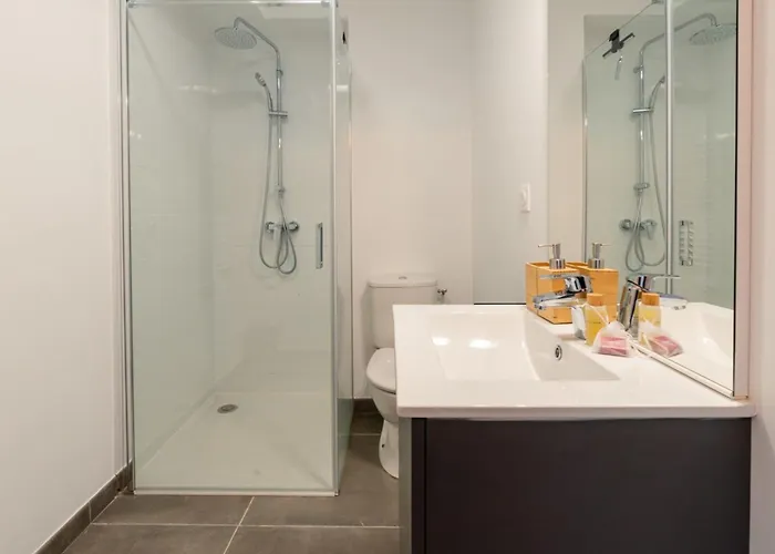 Cosy & Chic Sea & Lagoon View Garage Parking Διαμέρισμα *